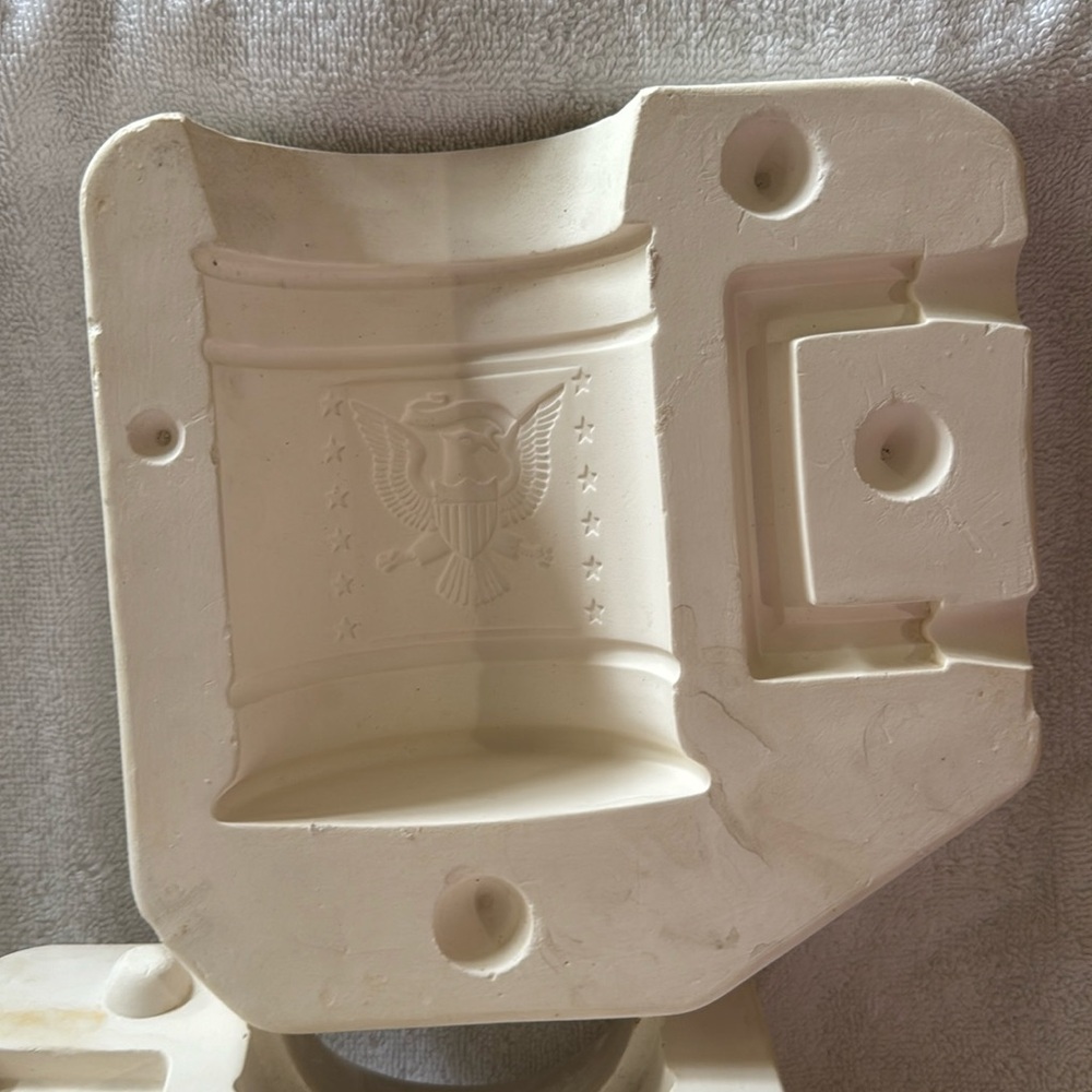 Eagle mug mold